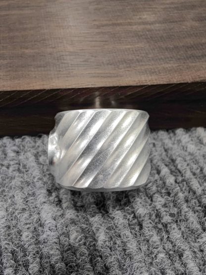Twister Sidewinder Swivel - Standard - Image 2